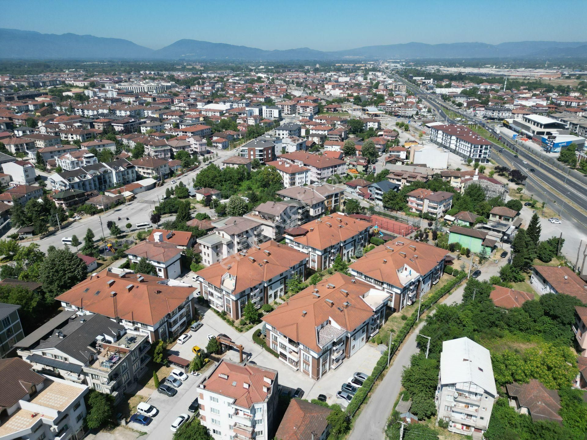 Bir Emlak'tan Uzunmustafa Mah.konak Sitesinde 3+1 Net:140 M2 Kiralık Daire - Görsel 3