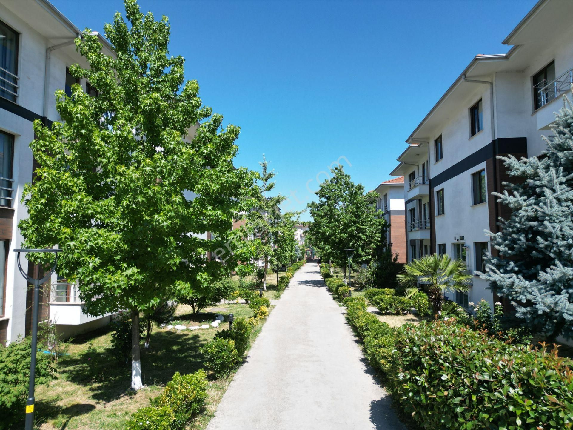 Bir Emlak'tan Uzunmustafa Mah.konak Sitesinde 3+1 Net:140 M2 Kiralık Daire - Görsel 4