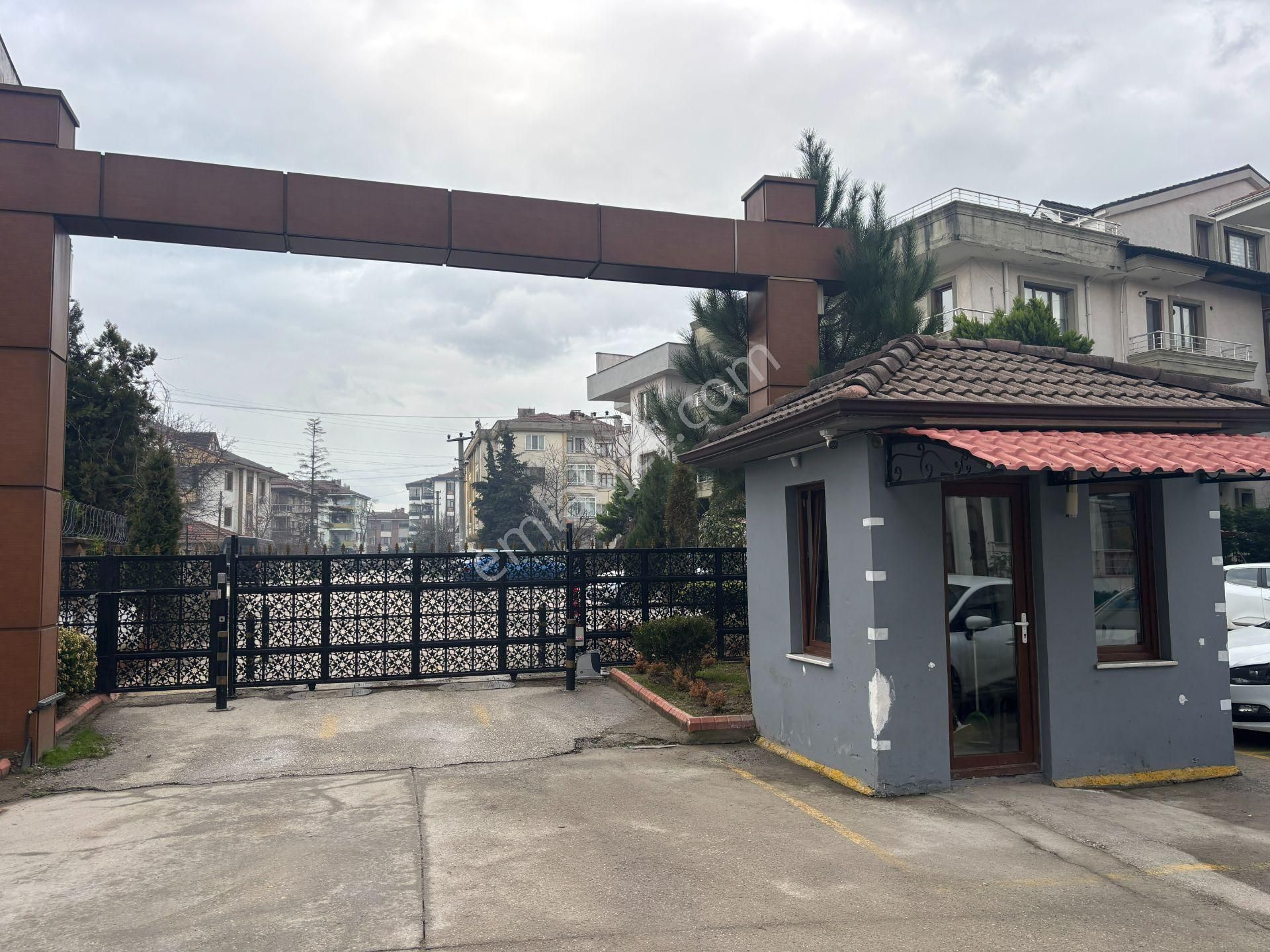 Bir Emlak'tan Uzunmustafa Mah.konak Sitesinde 3+1 Net:140 M2 Kiralık Daire - Görsel 33