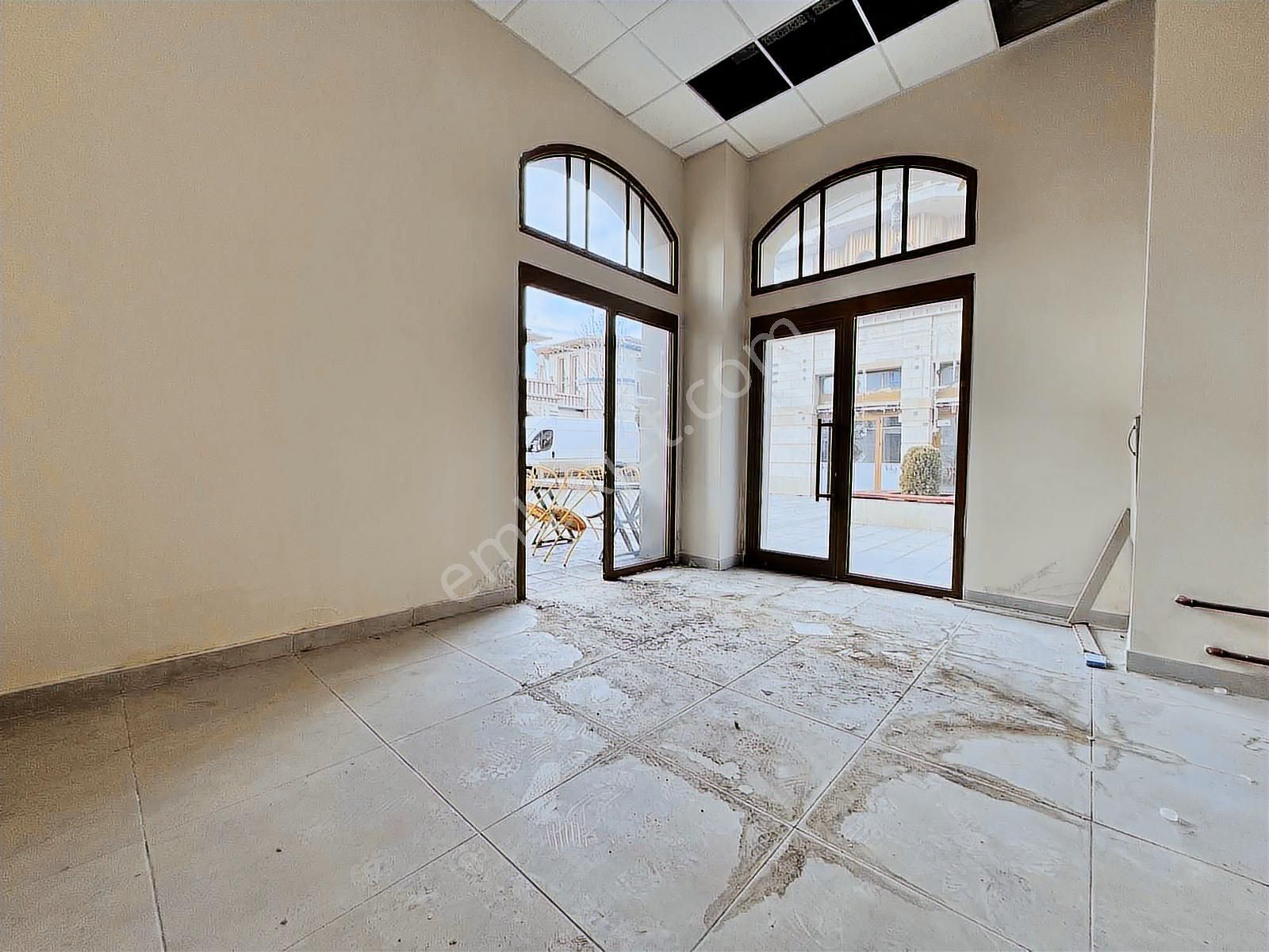 Mevlana Türbe Önü Çarşısı Mükemmel Konumda 20+20 M2 Satılık - Görsel 7