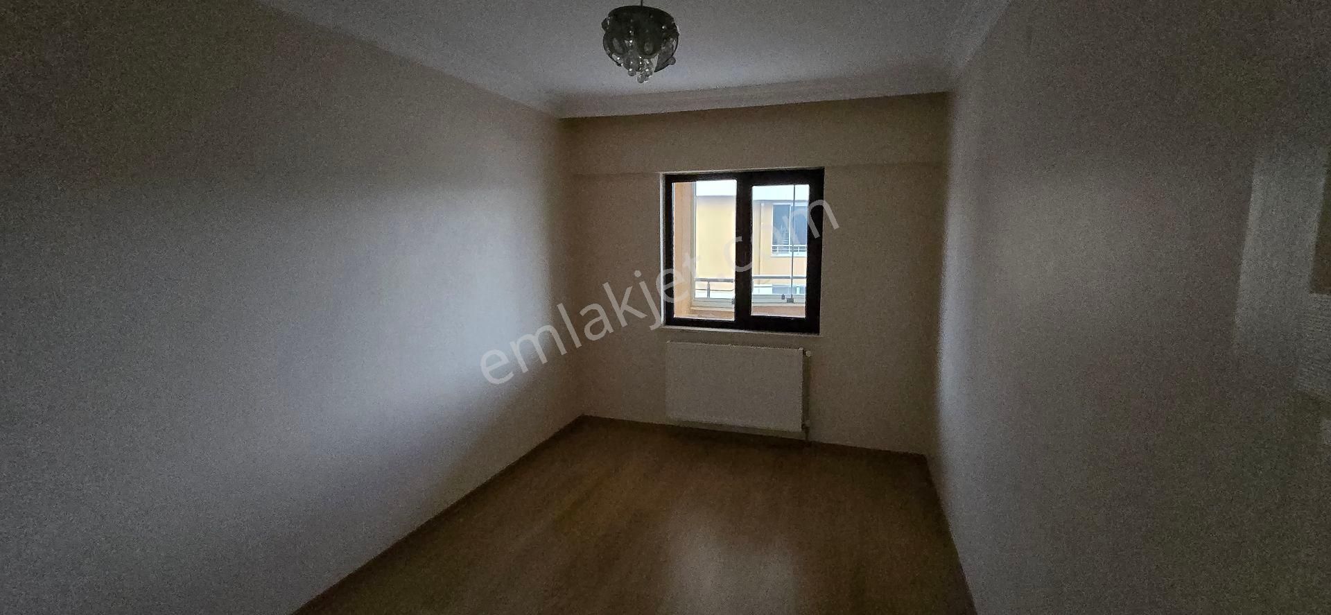 Kr Taç Akçalar Gölpark Evleri 3+1 Kiralık - Görsel 15