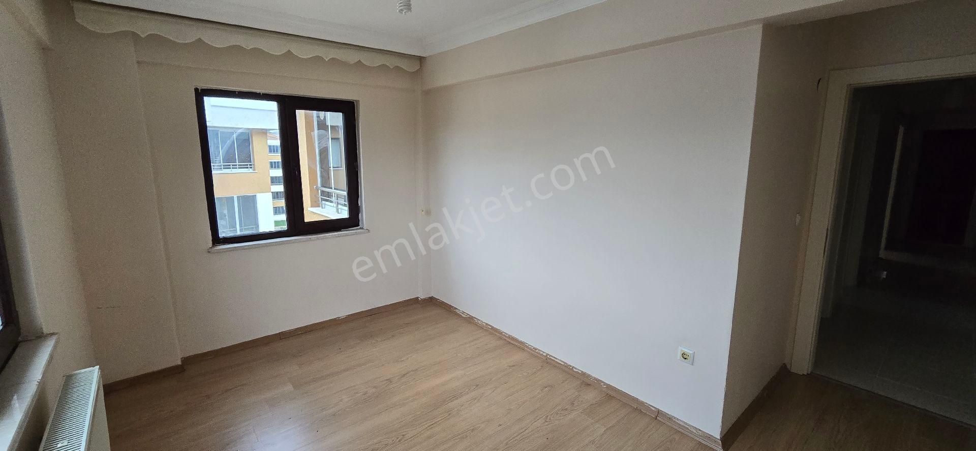 Kr Taç Akçalar Gölpark Evleri 3+1 Kiralık - Görsel 11