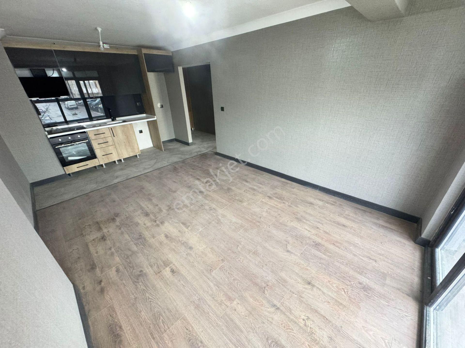 Sanatoryum Cad. Yakını Asansörlü Binada 1+1 Alana 1+1 Hediye - Görsel 4