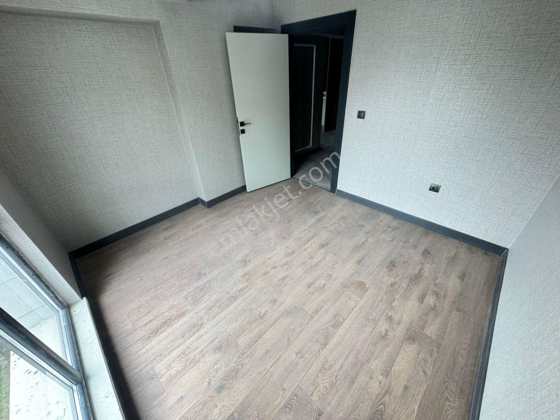 Sanatoryum Cad. Yakını Asansörlü Binada 1+1 Alana 1+1 Hediye - Görsel 5