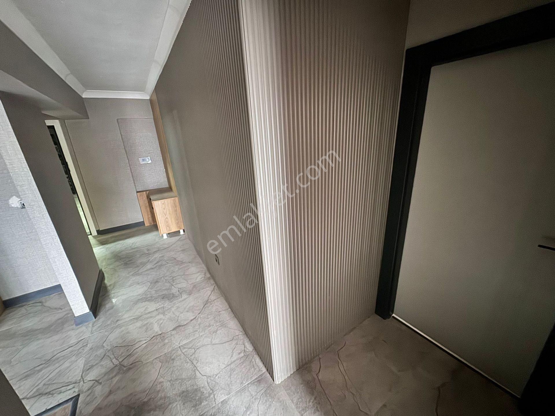 Sanatoryum Cad. Yakını Asansörlü Binada 1+1 Alana 1+1 Hediye - Görsel 9