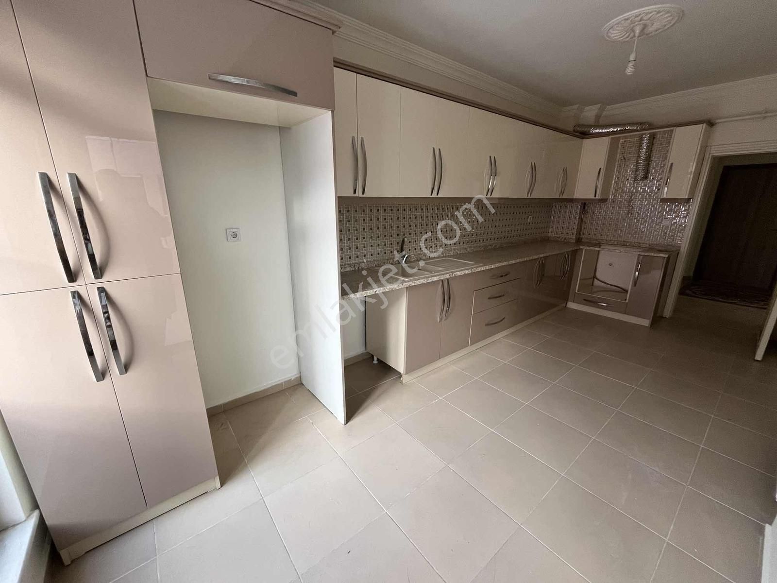 Remax Dem'den Kazım Karabekir Mah Ferah 3+1 Kiralık Daire - Görsel 5