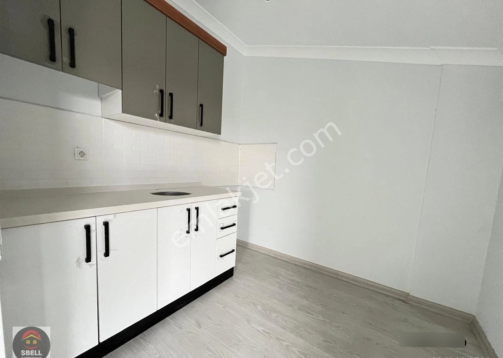 Sbell'den Maltepe'de Yeni Binada Ön Cephede 3+2 Teraslı Dubleks - Görsel 16