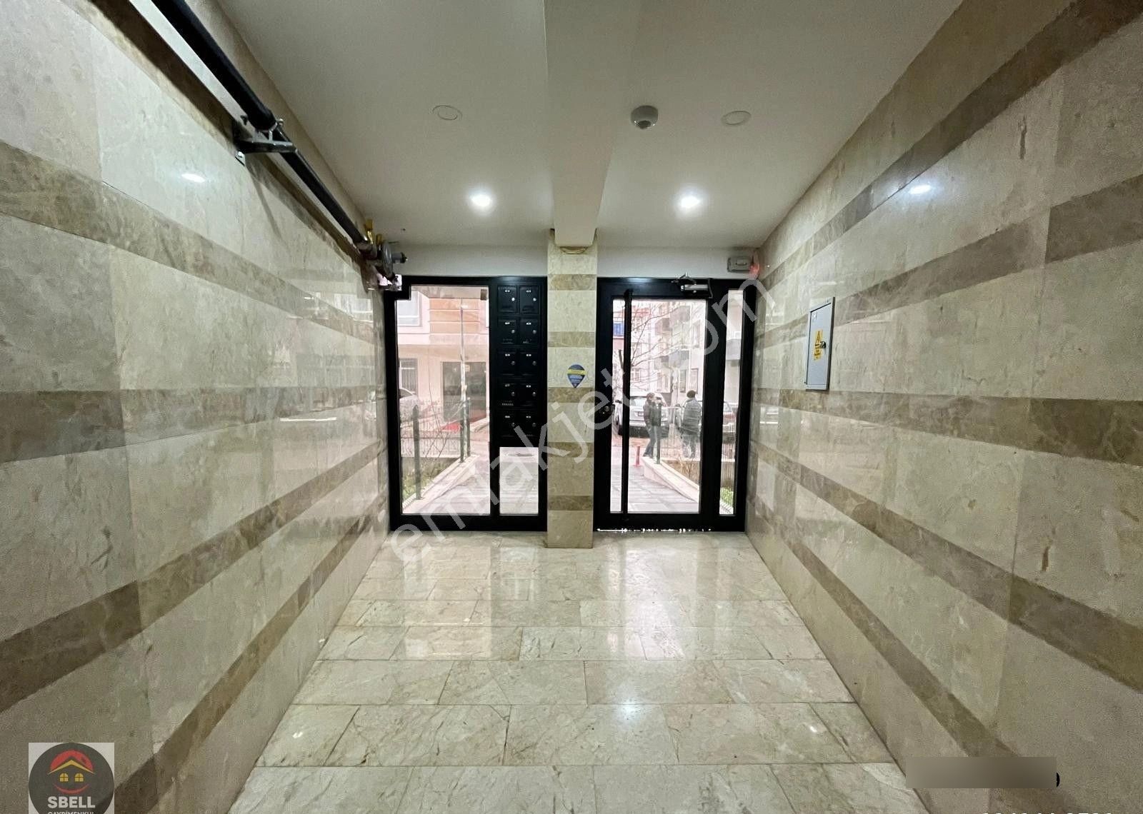 Sbell'den Maltepe'de Yeni Binada Ön Cephede 3+2 Teraslı Dubleks - Görsel 13