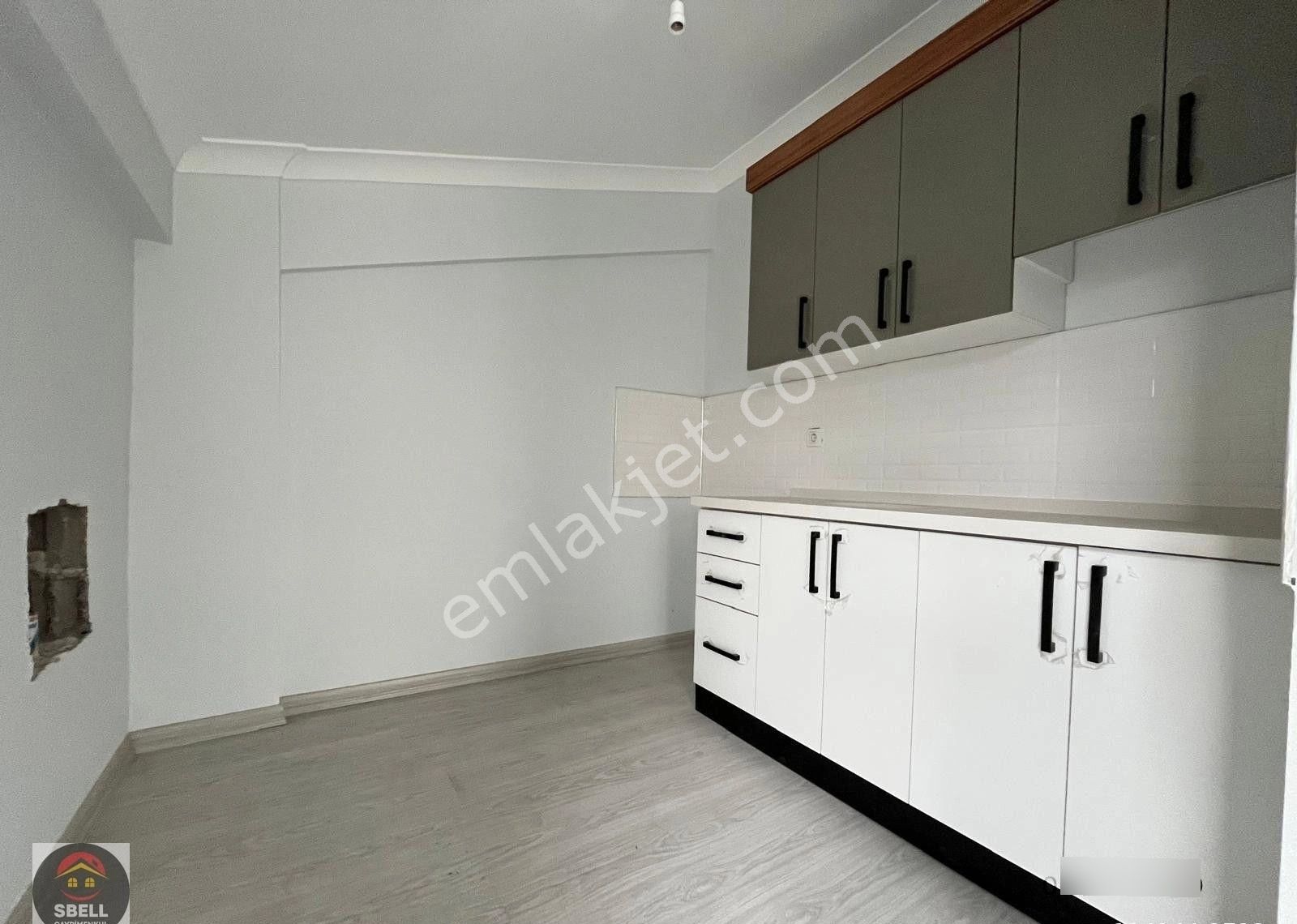 Sbell'den Maltepe'de Yeni Binada Ön Cephede 3+2 Teraslı Dubleks - Görsel 13