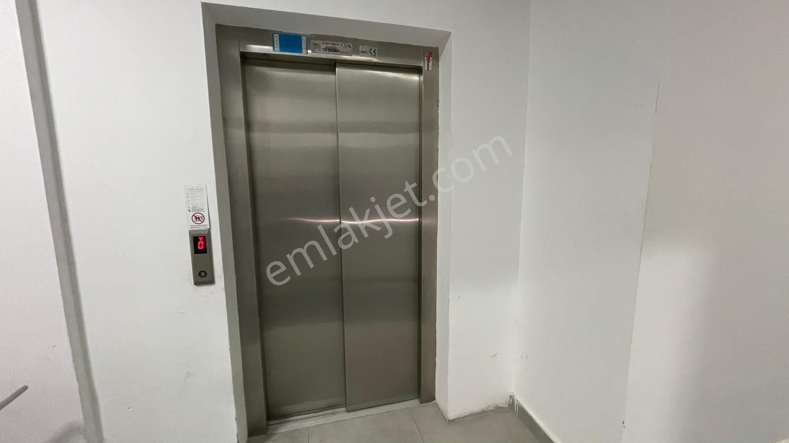 Cumhuriyet Mah 1+1 70 M2 Full Eşyalı Akıllı Ev - Görsel 17