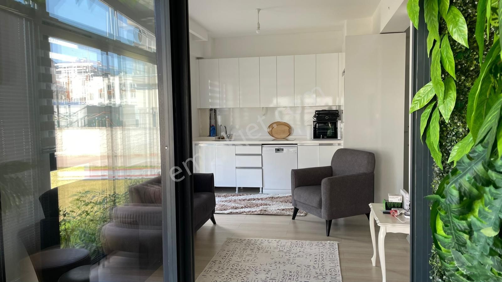 Cumhuriyet Mah 1+1 70 M2 Full Eşyalı Akıllı Ev - Görsel 12