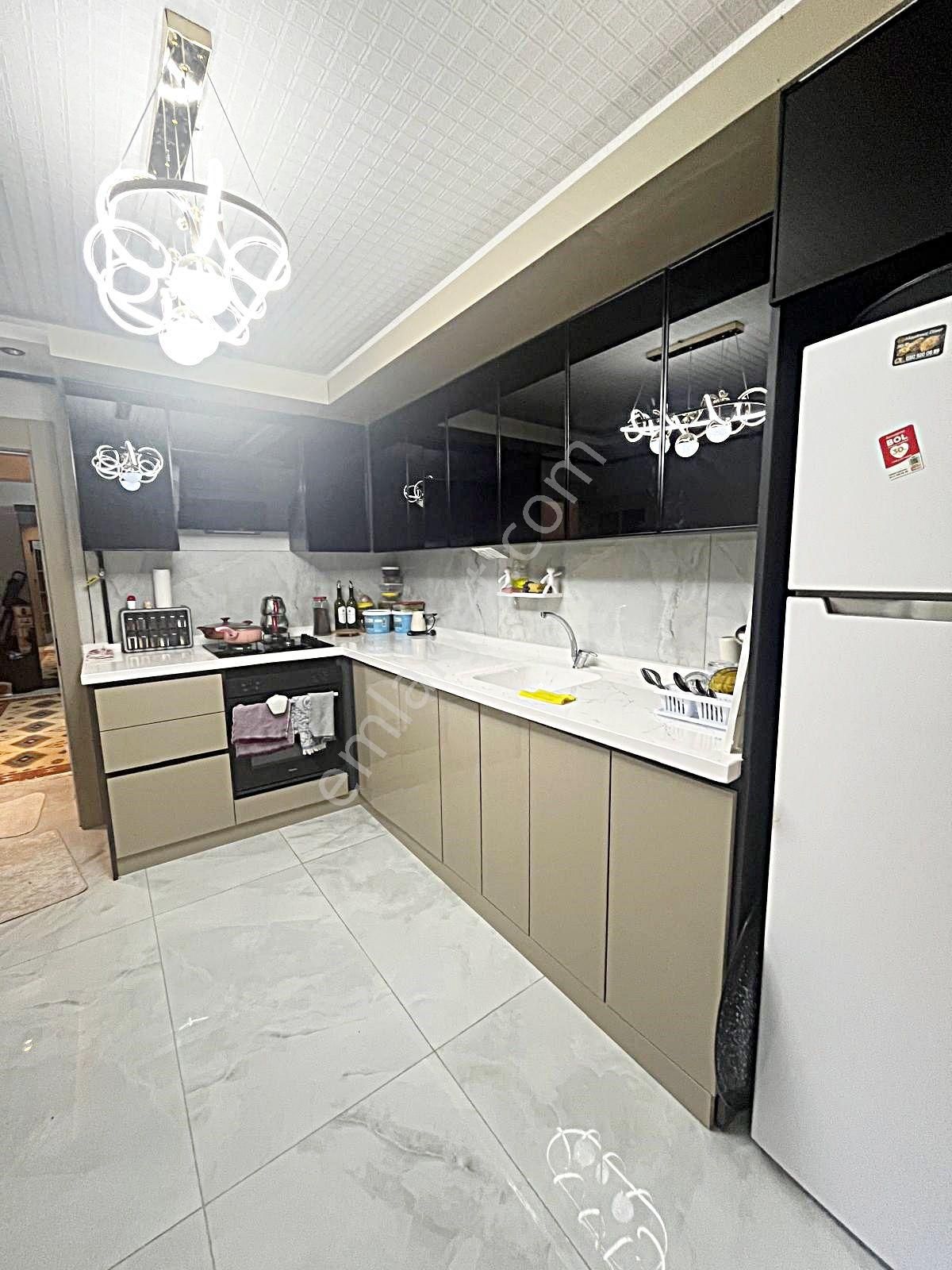 Ankara Keçiörende Eşyalı Satılık Zemin Katta Yeni Bina Güney Cep Yapılı - Görsel 13