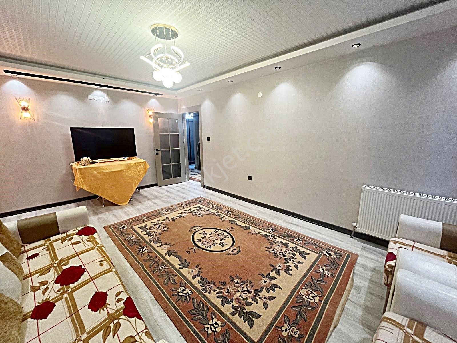 Ankara Keçiörende Eşyalı Satılık Zemin Katta Yeni Bina Güney Cep Yapılı - Görsel 12