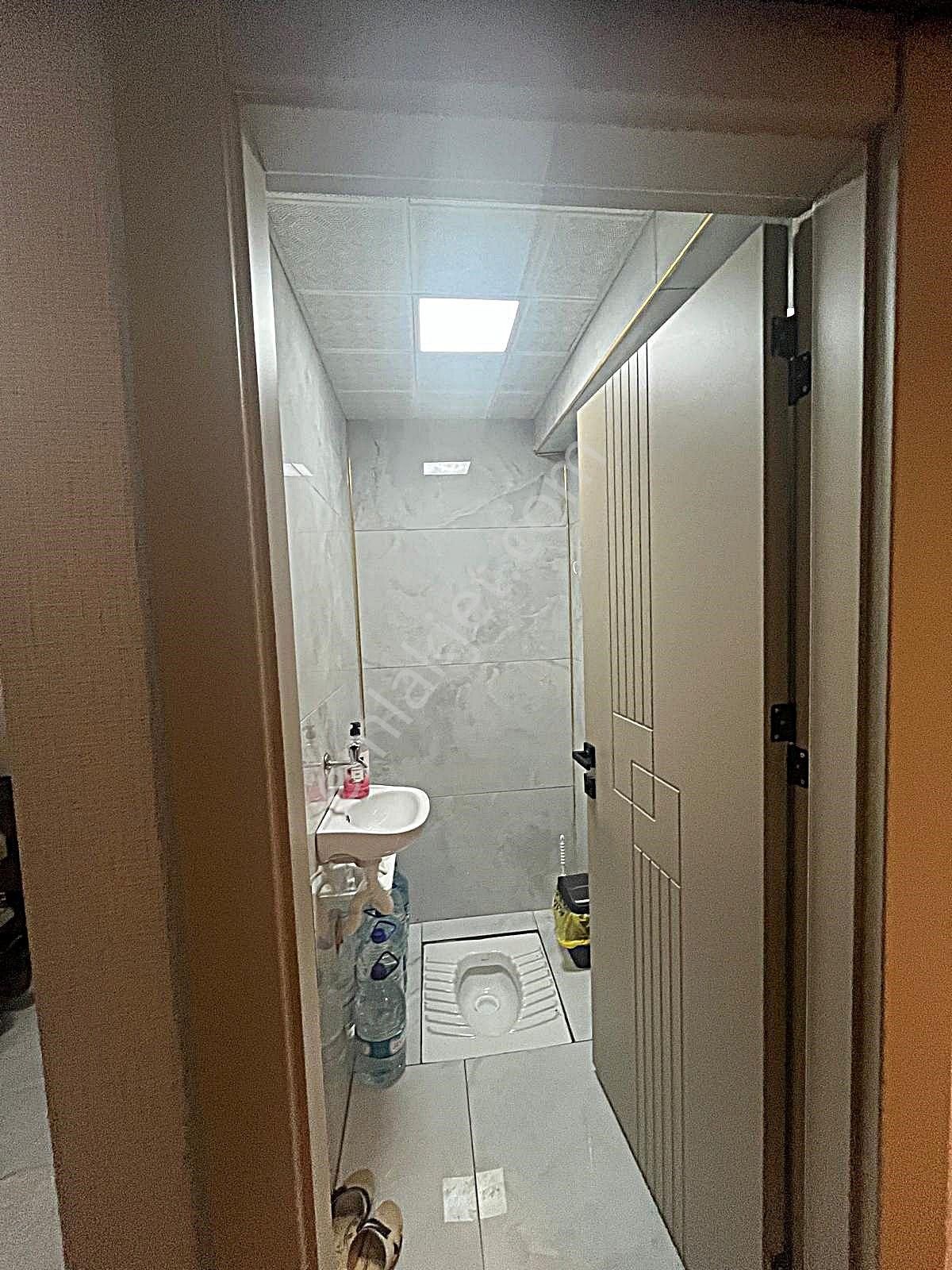 Ankara Keçiörende Eşyalı Satılık Zemin Katta Yeni Bina Güney Cep Yapılı - Görsel 6