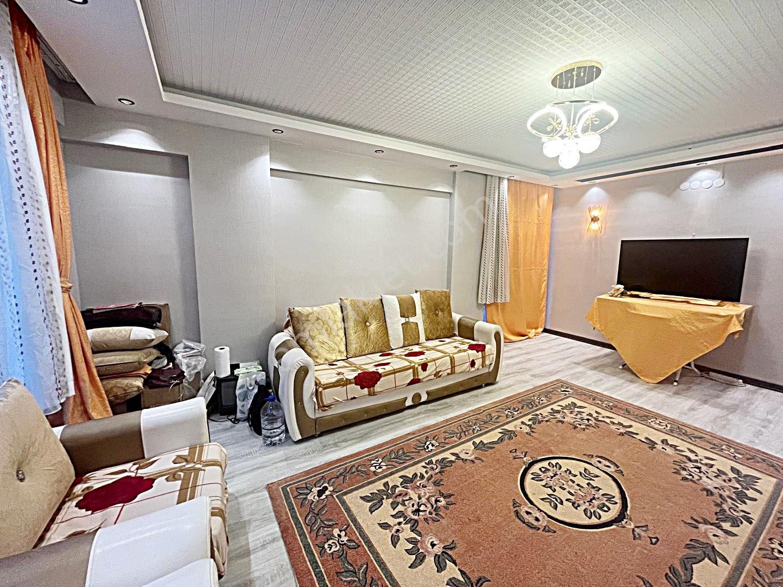 Ankara Keçiörende Eşyalı Satılık Zemin Katta Yeni Bina Güney Cep Yapılı