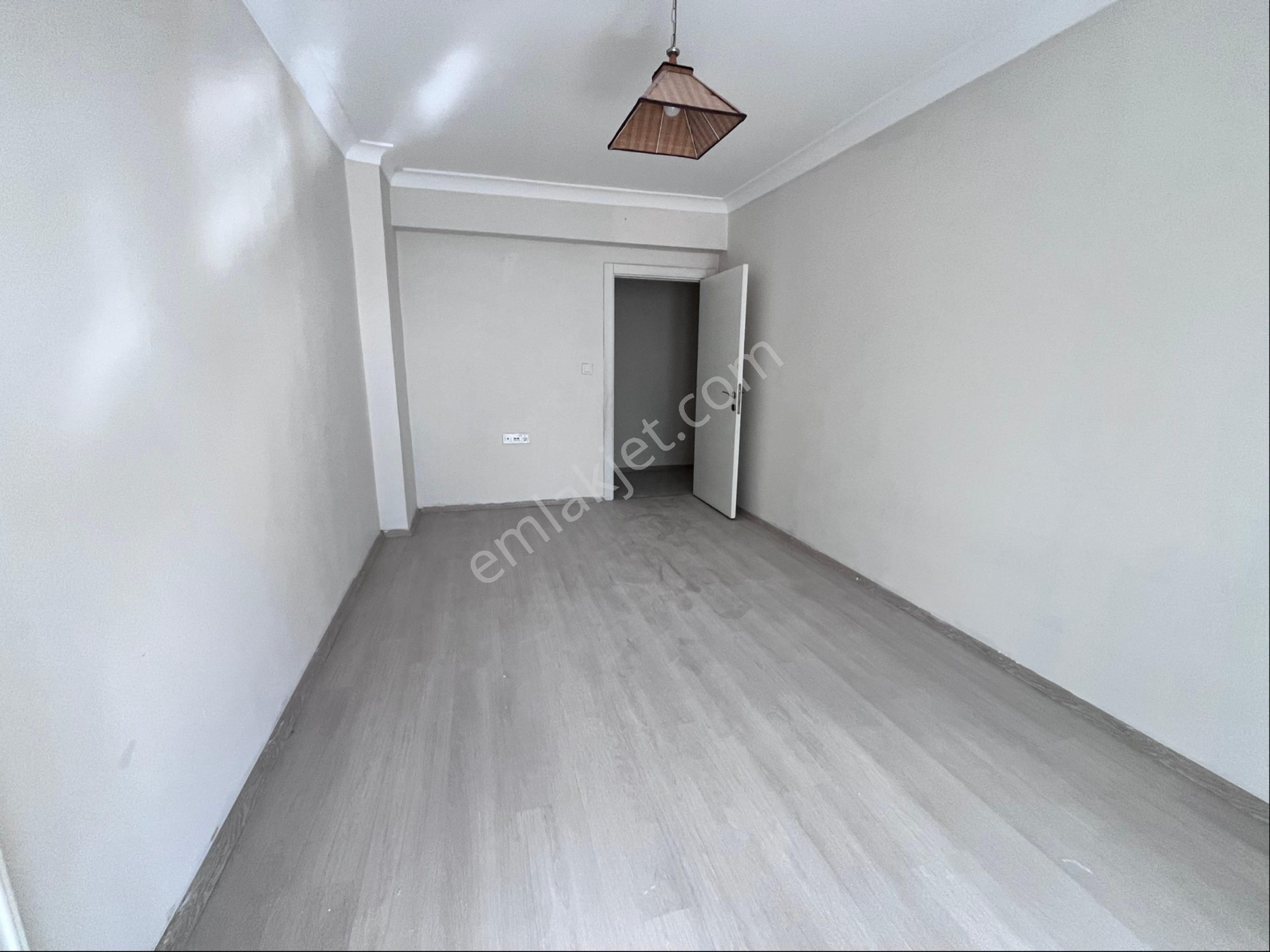 Gerede Emlaktan Yeni Binada Geniş Ferah 4+1 - Görsel 15