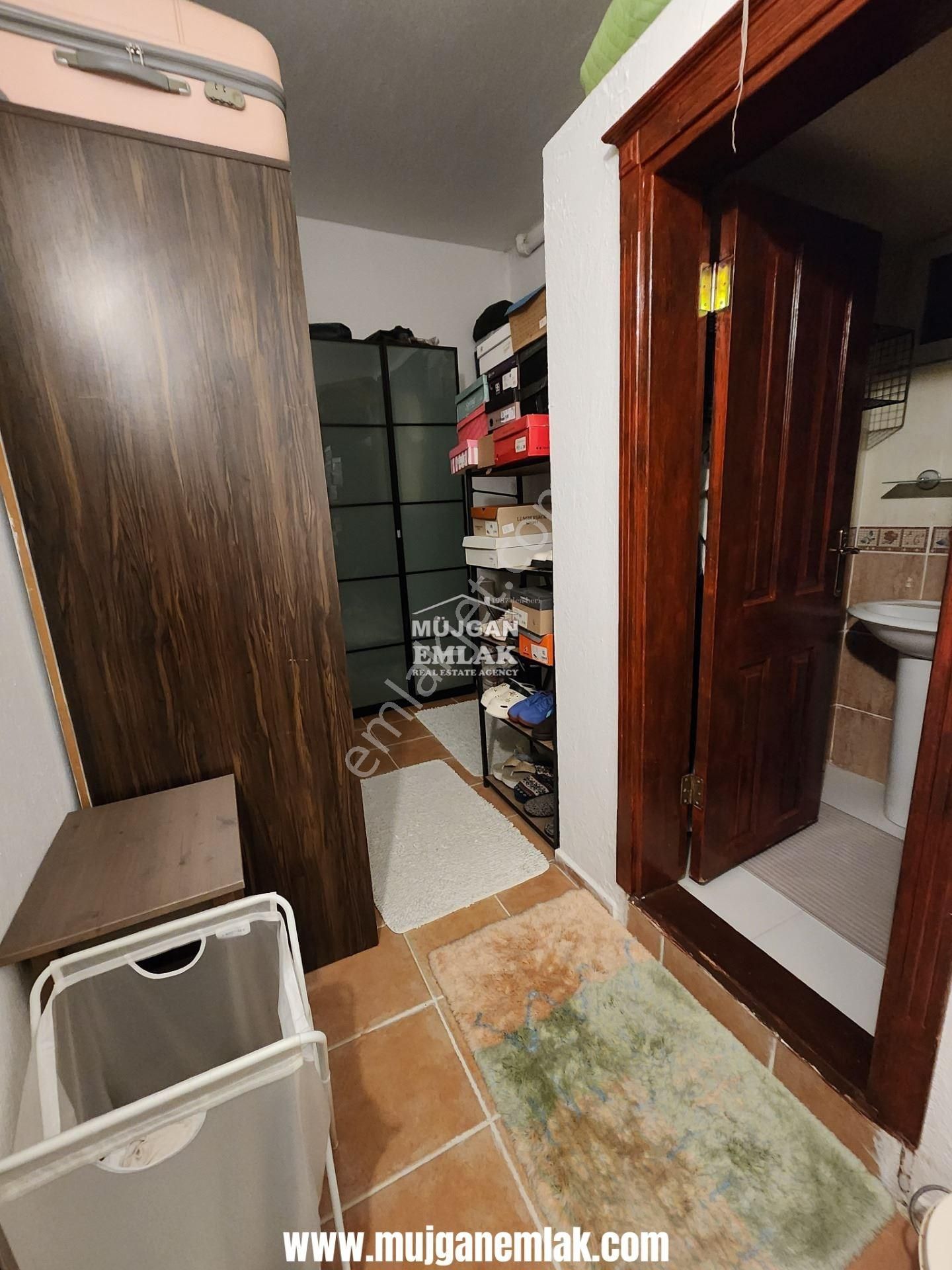 Müjgan Emlaktan Beldibinde Site İçinde Müstakil 3 Katlı Villa - Görsel 32