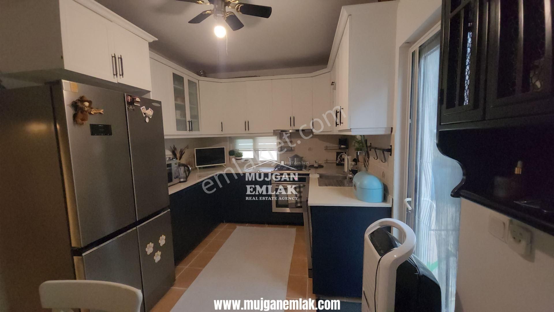 Müjgan Emlaktan Beldibinde Site İçinde Müstakil 3 Katlı Villa - Görsel 20