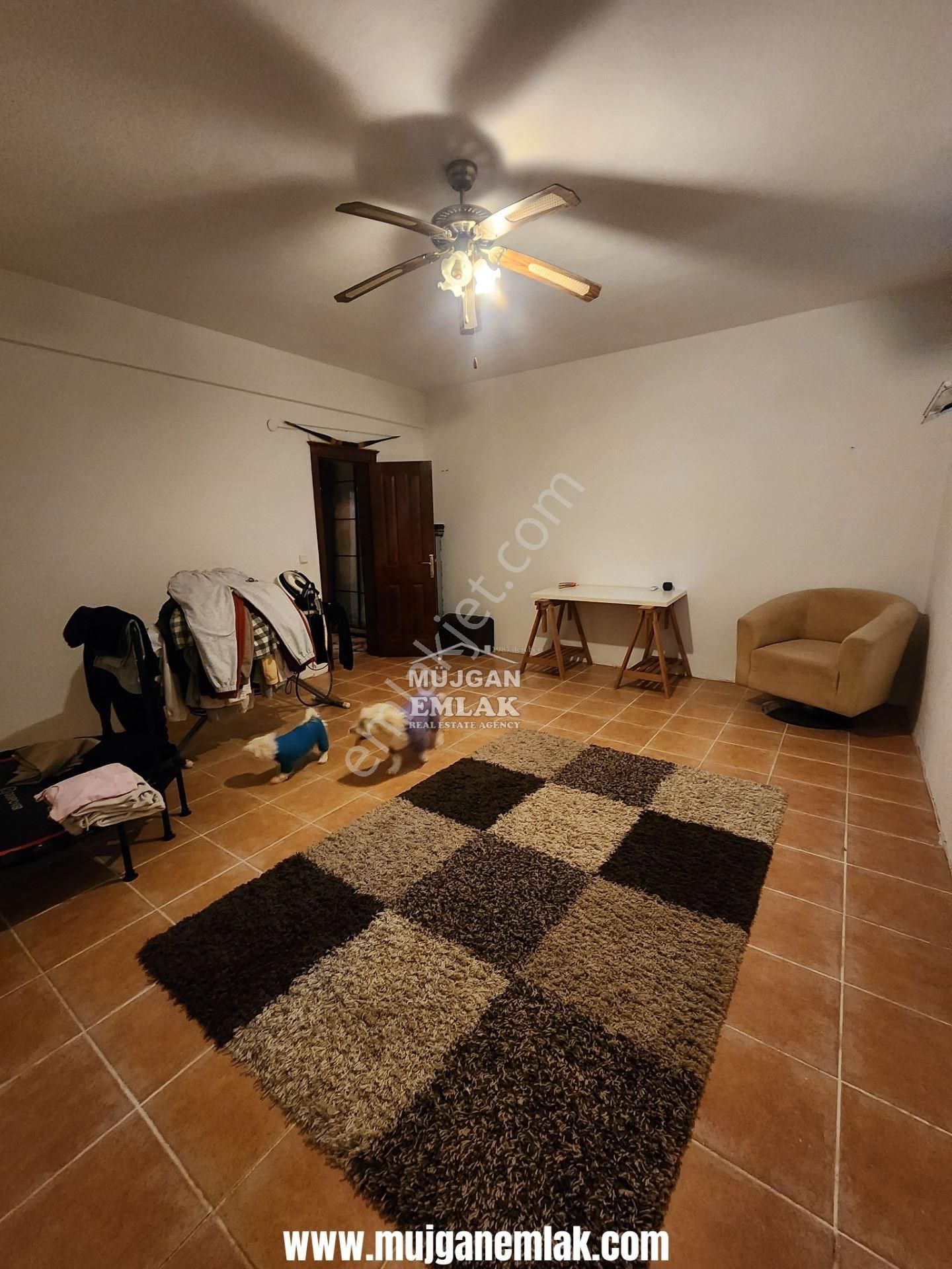 Müjgan Emlaktan Beldibinde Site İçinde Müstakil 3 Katlı Villa - Görsel 33