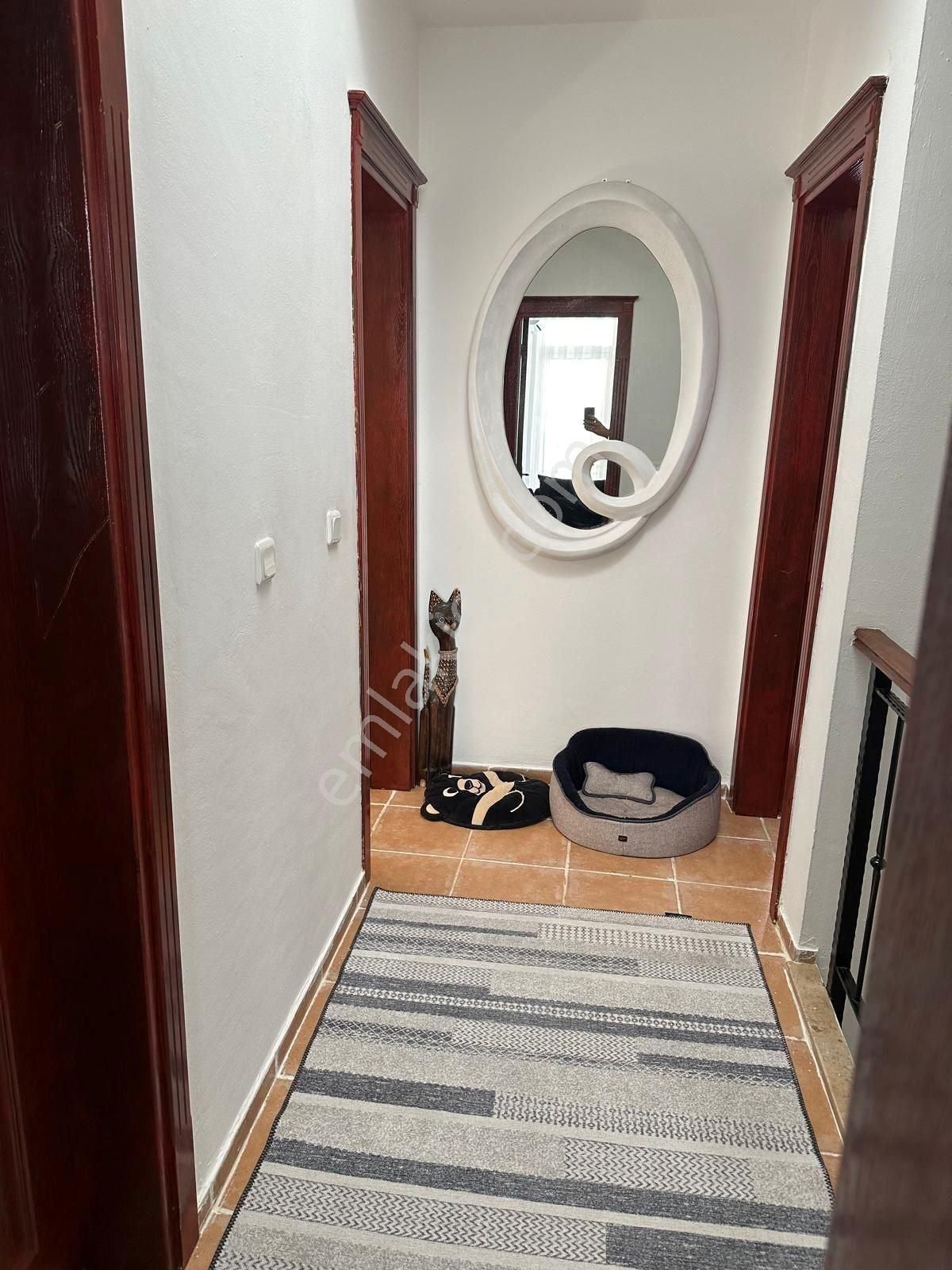 Müjgan Emlaktan Beldibinde Site İçinde Müstakil 3 Katlı Villa - Görsel 22