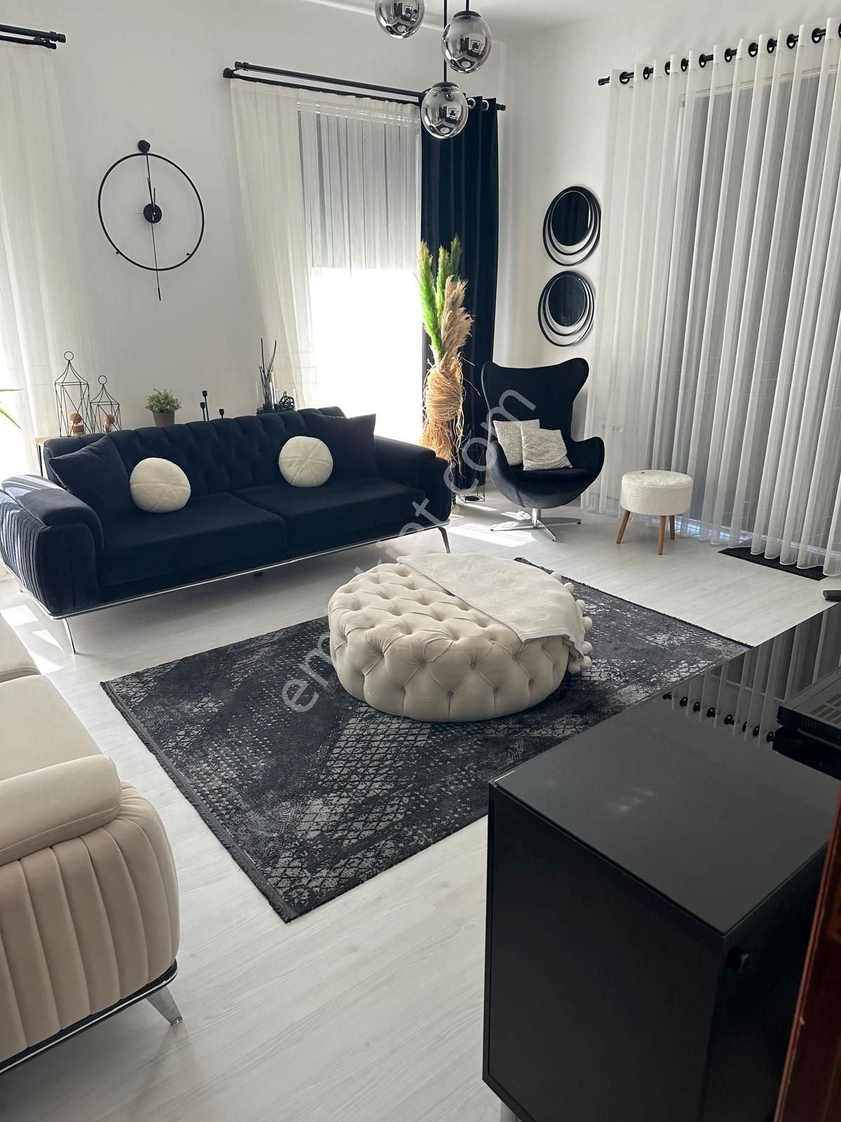 Müjgan Emlaktan Beldibinde Site İçinde Müstakil 3 Katlı Villa - Görsel 14