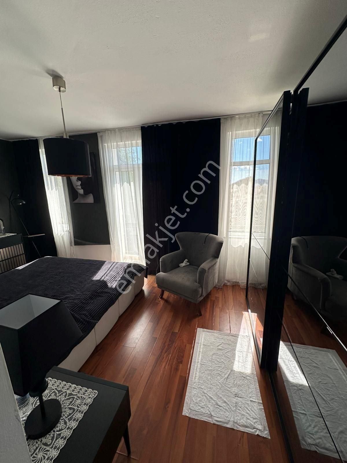 Müjgan Emlaktan Beldibinde Site İçinde Müstakil 3 Katlı Villa - Görsel 23