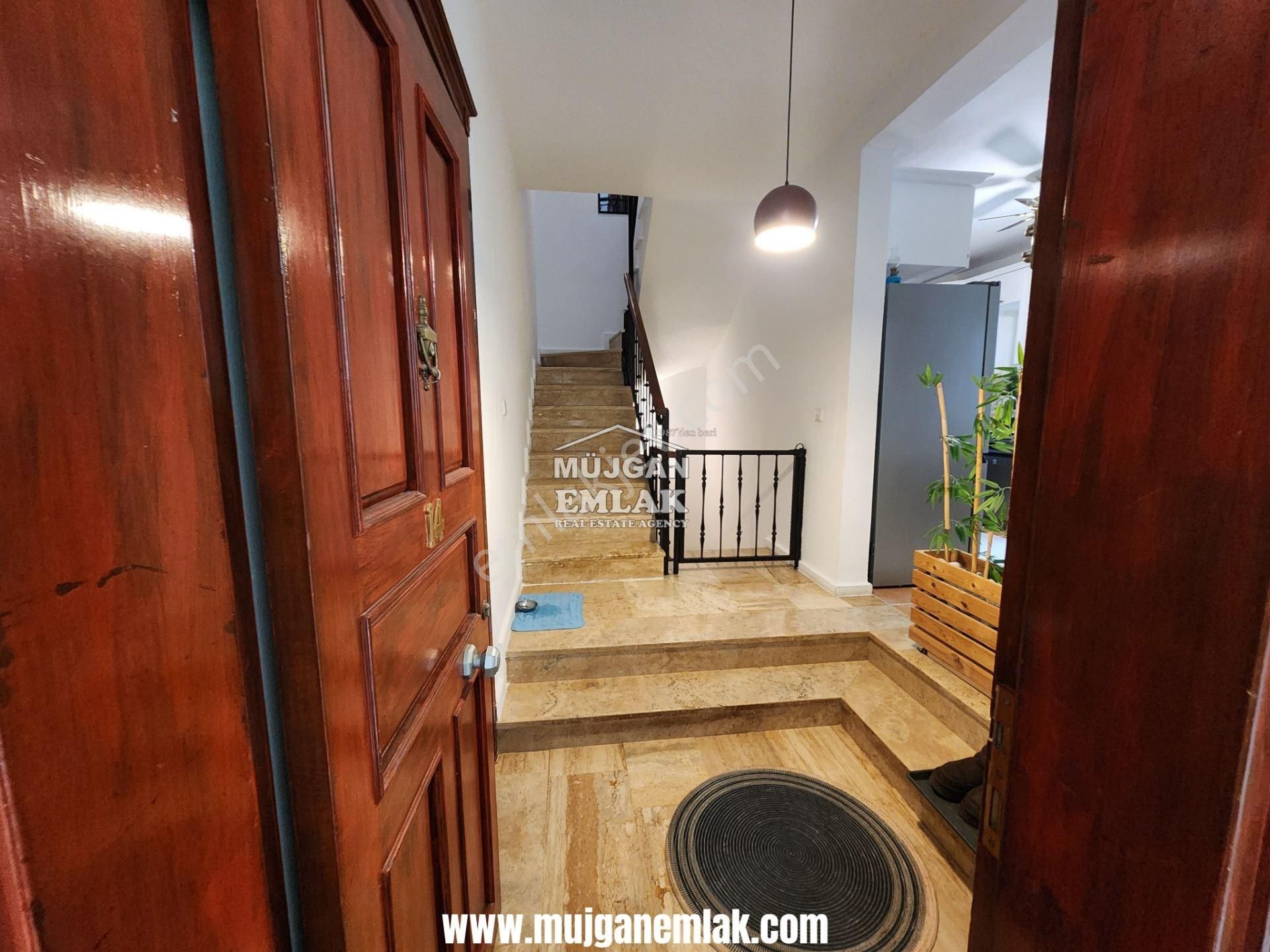 Müjgan Emlaktan Beldibinde Site İçinde Müstakil 3 Katlı Villa - Görsel 9