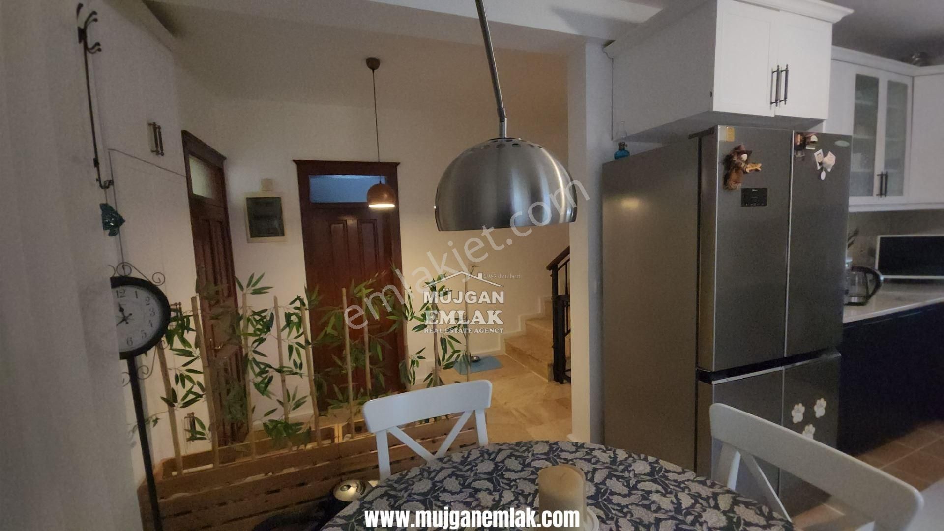 Müjgan Emlaktan Beldibinde Site İçinde Müstakil 3 Katlı Villa - Görsel 17