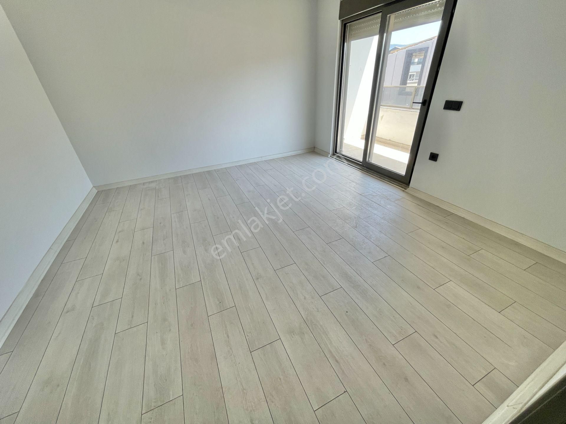 Berkay Demirel'den Altınkumda Ferah Doğalgazlı 140m2 2+1 Dubleks - Görsel 28