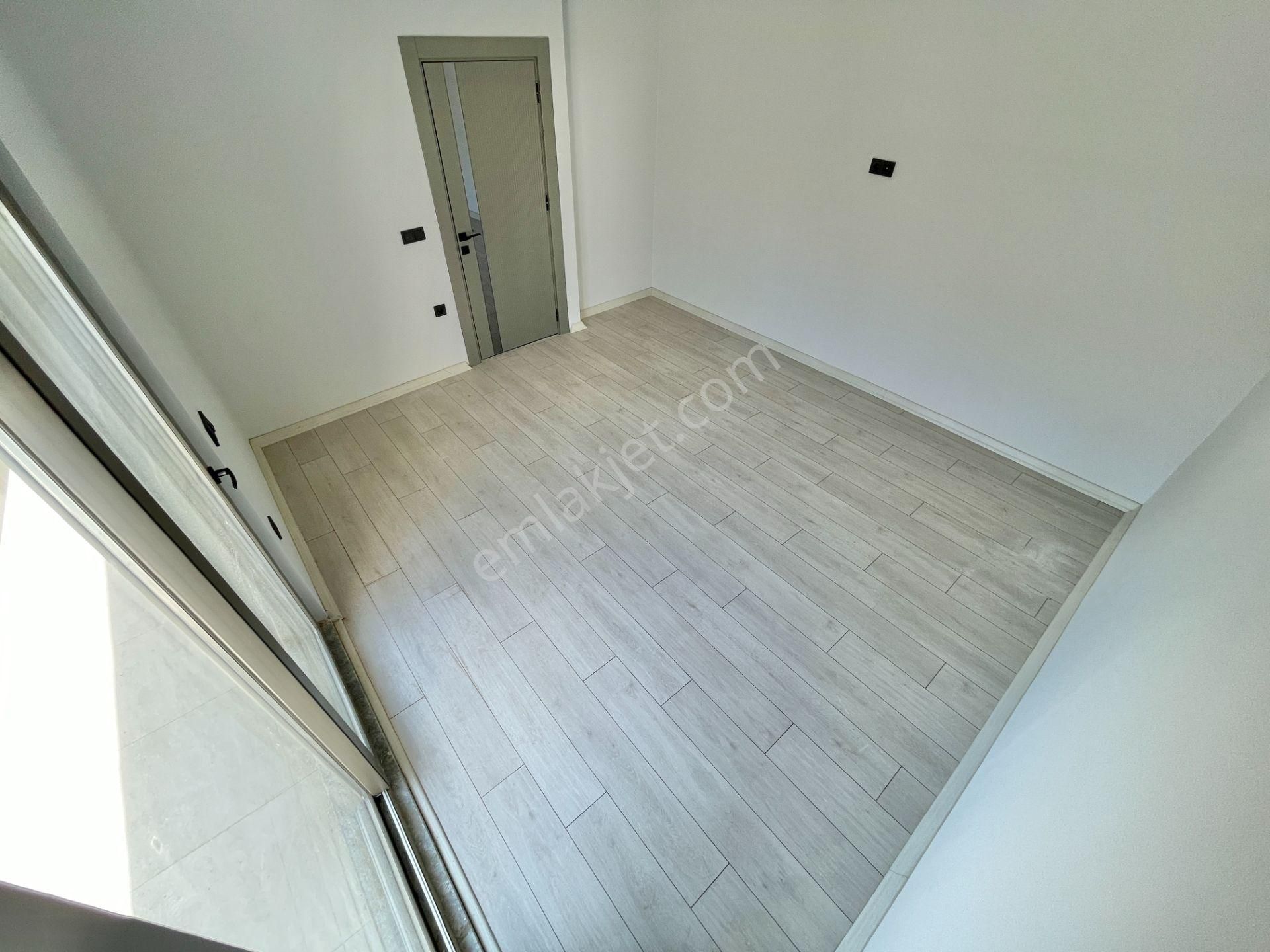 Berkay Demirel'den Altınkumda Ferah Doğalgazlı 140m2 2+1 Dubleks - Görsel 31