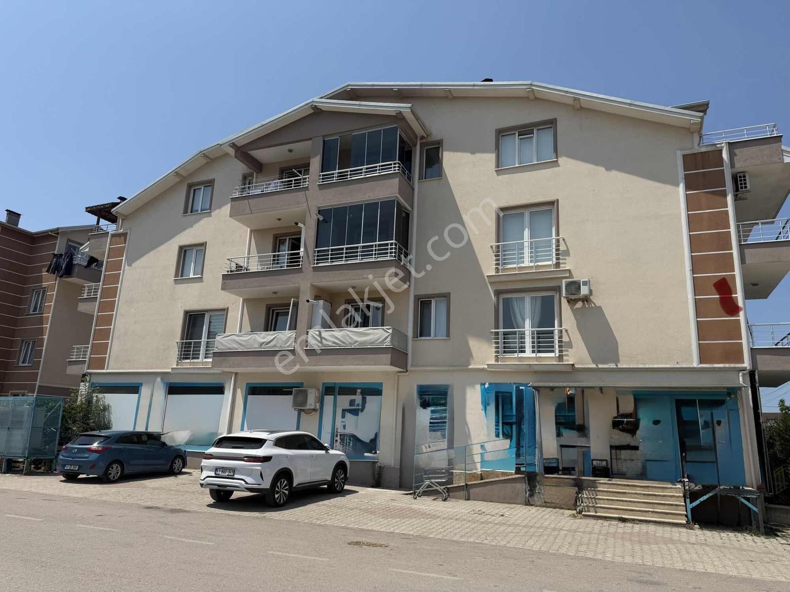 Tarcanlardan,kurumsal Kiracılı 300m2 Dükkan Kartepe Uzunçiftlik - Görsel 2