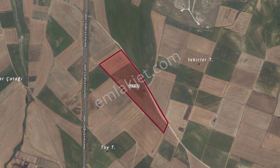 Turyaptan Çorlu Seymende 17.560 M² Yola Cepheli Satılık Tarla