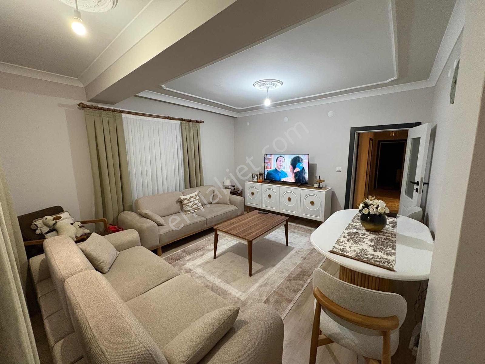 Remax Dem'den Merkez Salı Pazarının Köşede Kiralık 2+1 Daire - Görsel 8