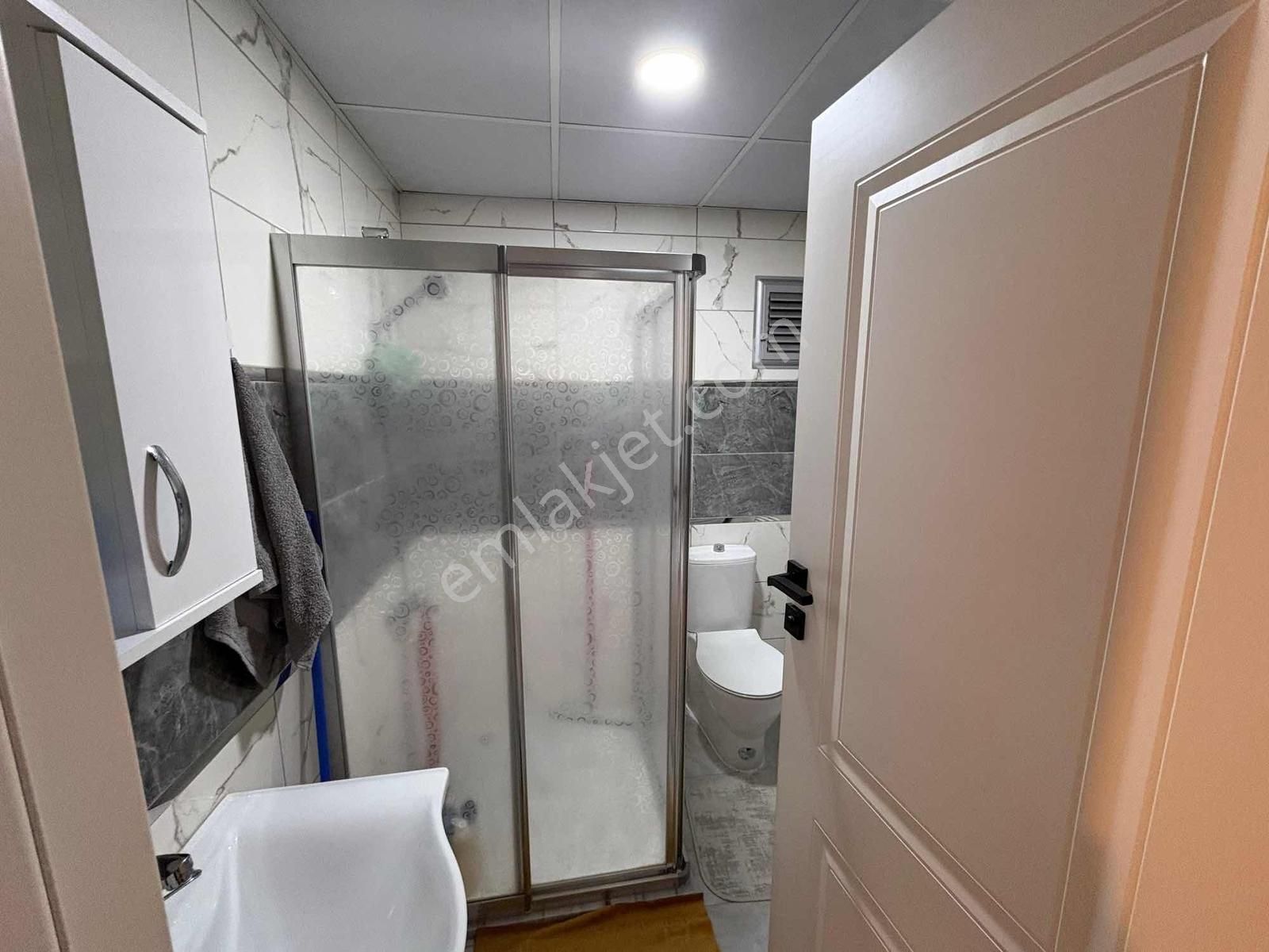 Remax Dem'den Merkez Salı Pazarının Köşede Kiralık 2+1 Daire - Görsel 2