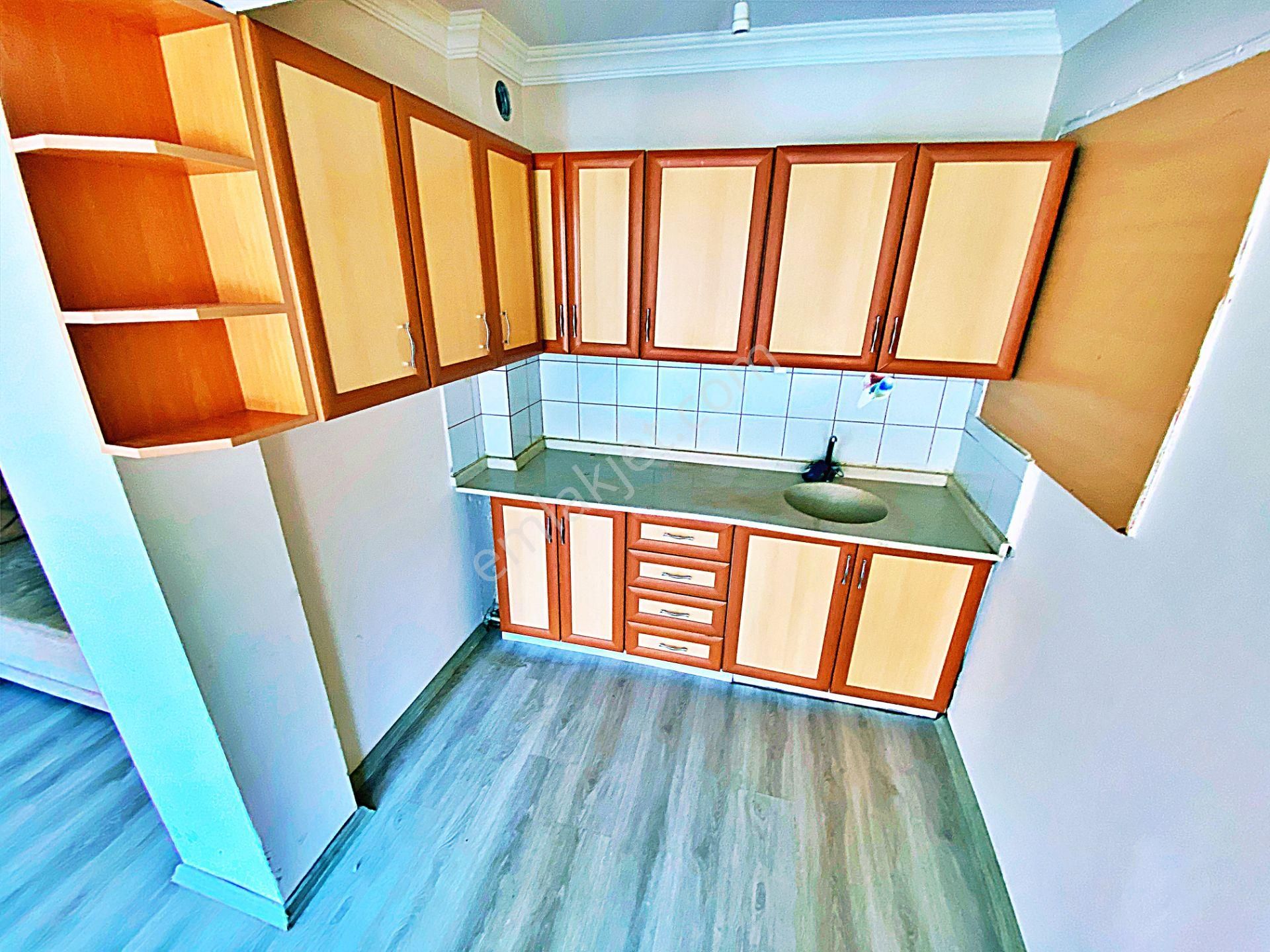 🌀gültaş Emlaktan Edremit’te Satılık 1+1 Merkezde–hem Yaşamlık Hem Yatırımlık! Daire - Görsel 4