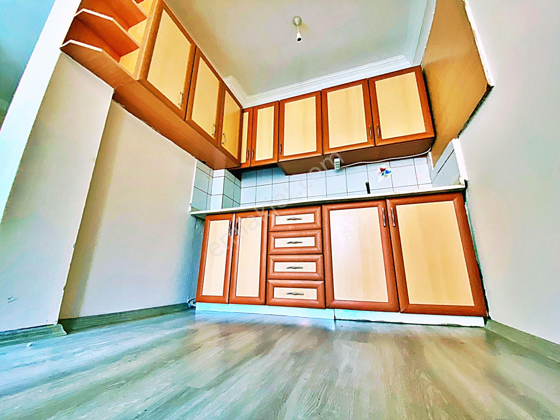 🌀gültaş Emlaktan Edremit’te Satılık 1+1 Merkezde–hem Yaşamlık Hem Yatırımlık! Daire - Görsel 3