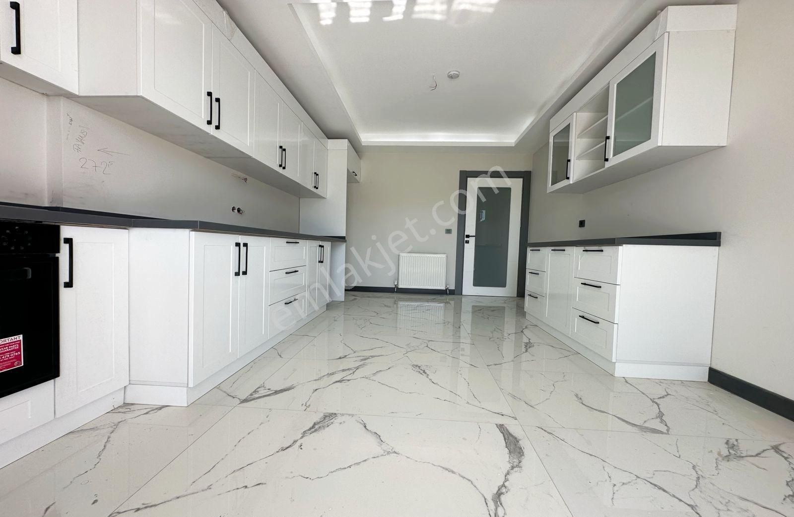 Şafak'tan Anka Palas Sitesi'nde 3+1 Ultra Lüks 9.kat Manzaralı - Görsel 4