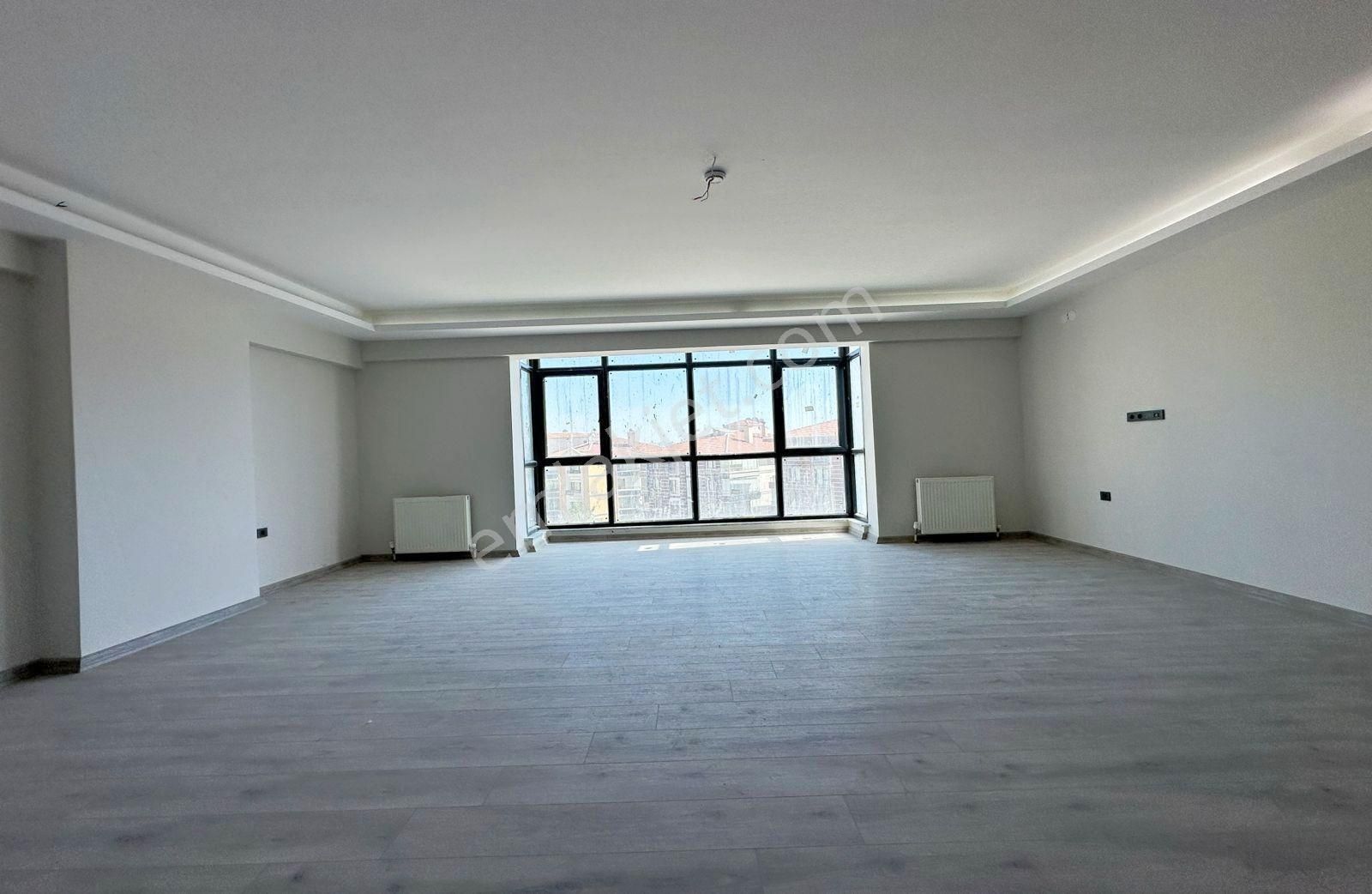 Şafak'tan Anka Palas Sitesi'nde 3+1 Ultra Lüks 9.kat Manzaralı - Görsel 17