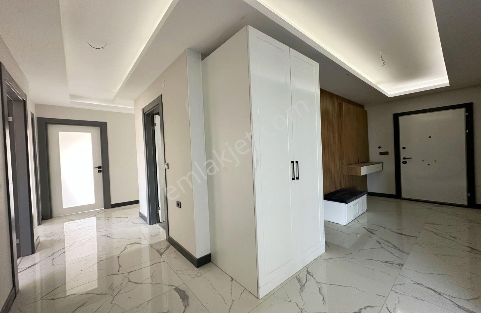 Şafak'tan Anka Palas Sitesi'nde 3+1 Ultra Lüks 9.kat Manzaralı - Görsel 2