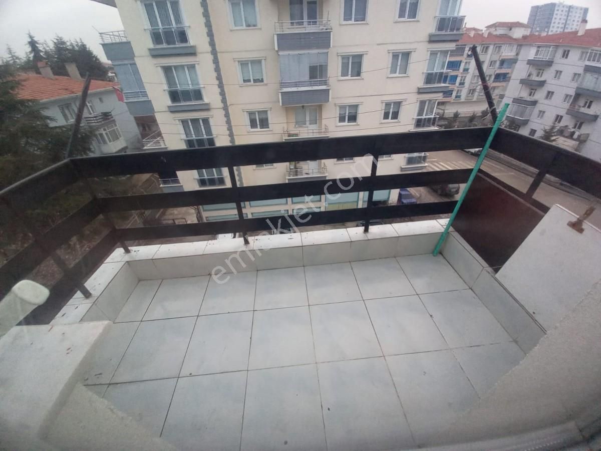Yaşar Kemal Caddesi Bağımsız Masrafsız Cadde Cephe 3+1 Daire - Görsel 23