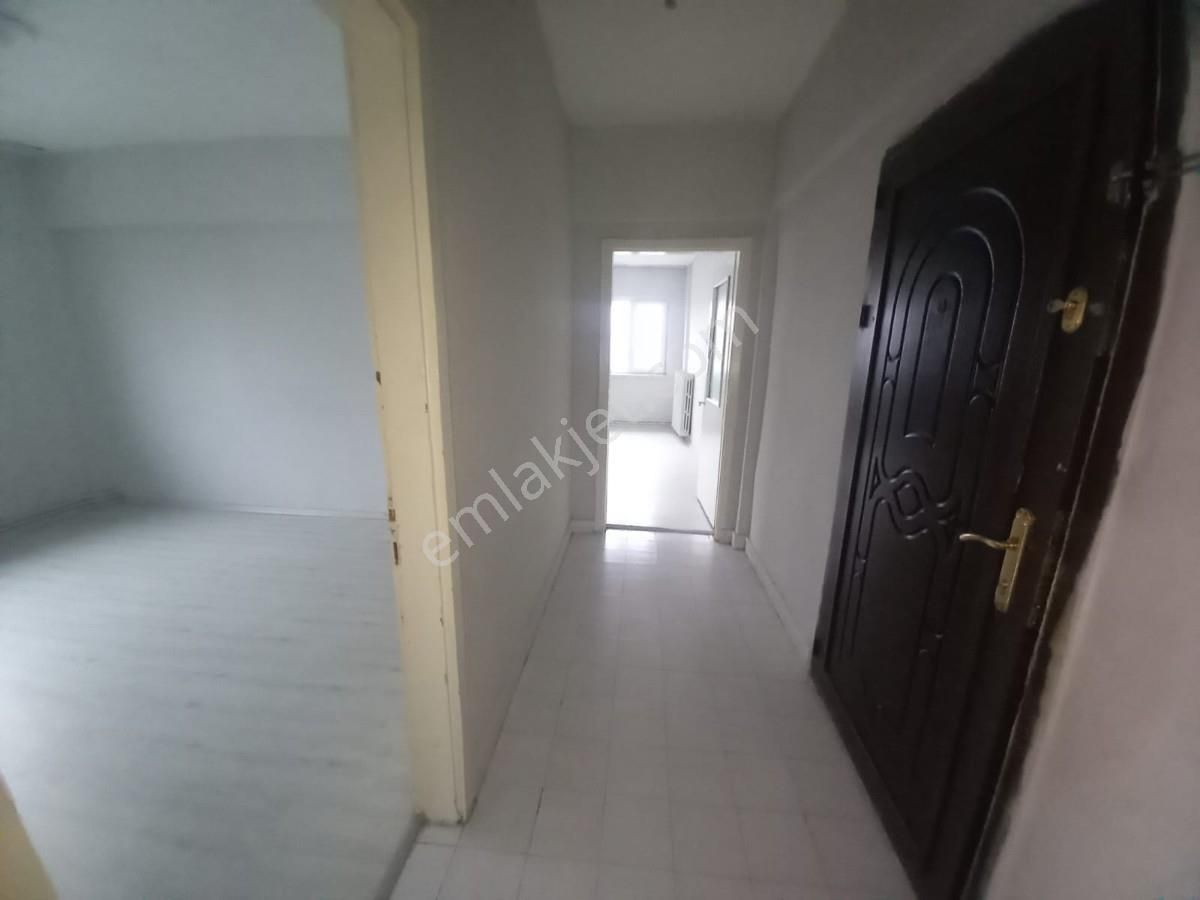 Yaşar Kemal Caddesi Bağımsız Masrafsız Cadde Cephe 3+1 Daire - Görsel 18