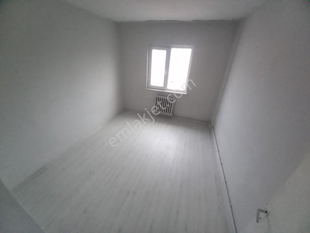Yaşar Kemal Caddesi Bağımsız Masrafsız Cadde Cephe 3+1 Daire - Görsel 9