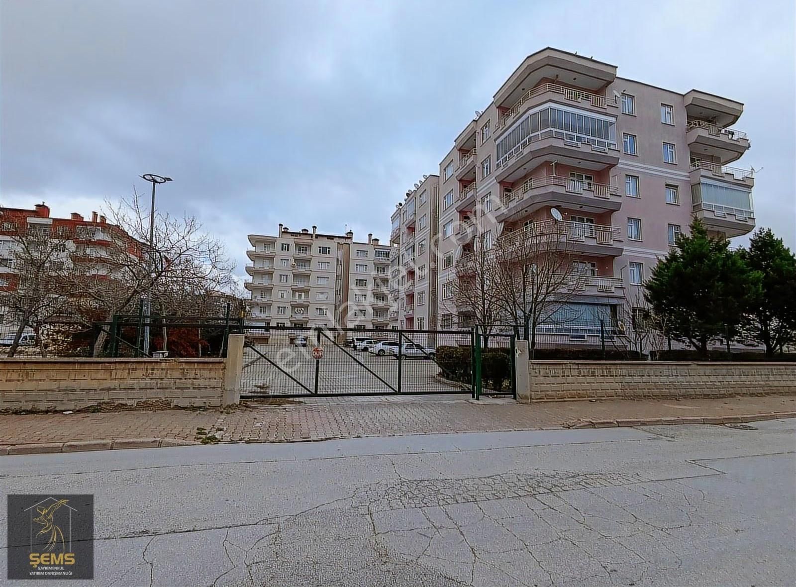 Eminevim Ve Banka Kredisine Uygun Bakımlı Arakat 3+1