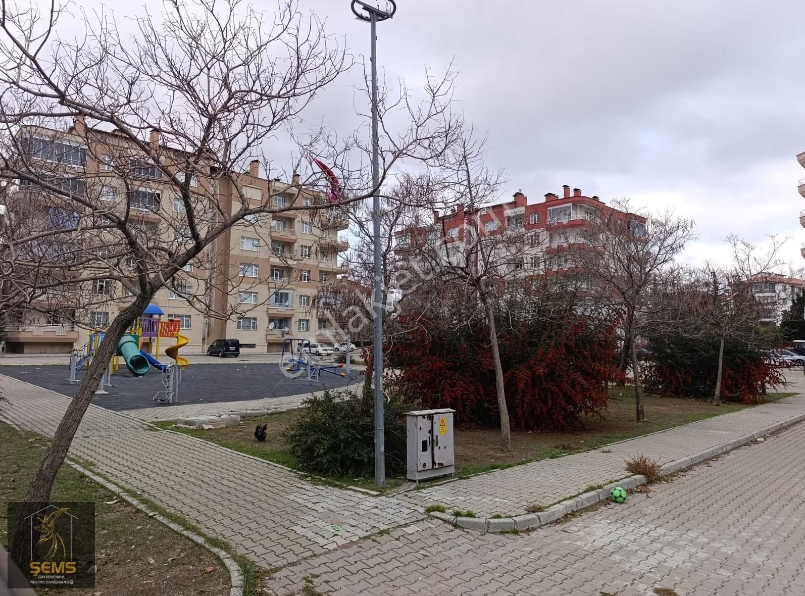 Eminevim Ve Banka Kredisine Uygun Bakımlı Arakat 3+1 - Görsel 22