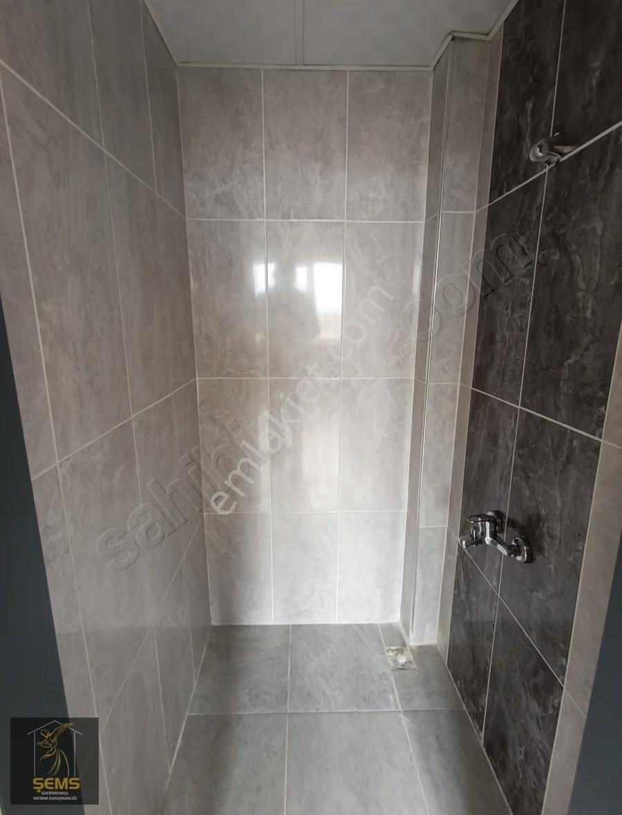 Fetih Caddesinde Arakat İskanlı Lüks 3+1 Masrafsız Boş Daire - Görsel 11