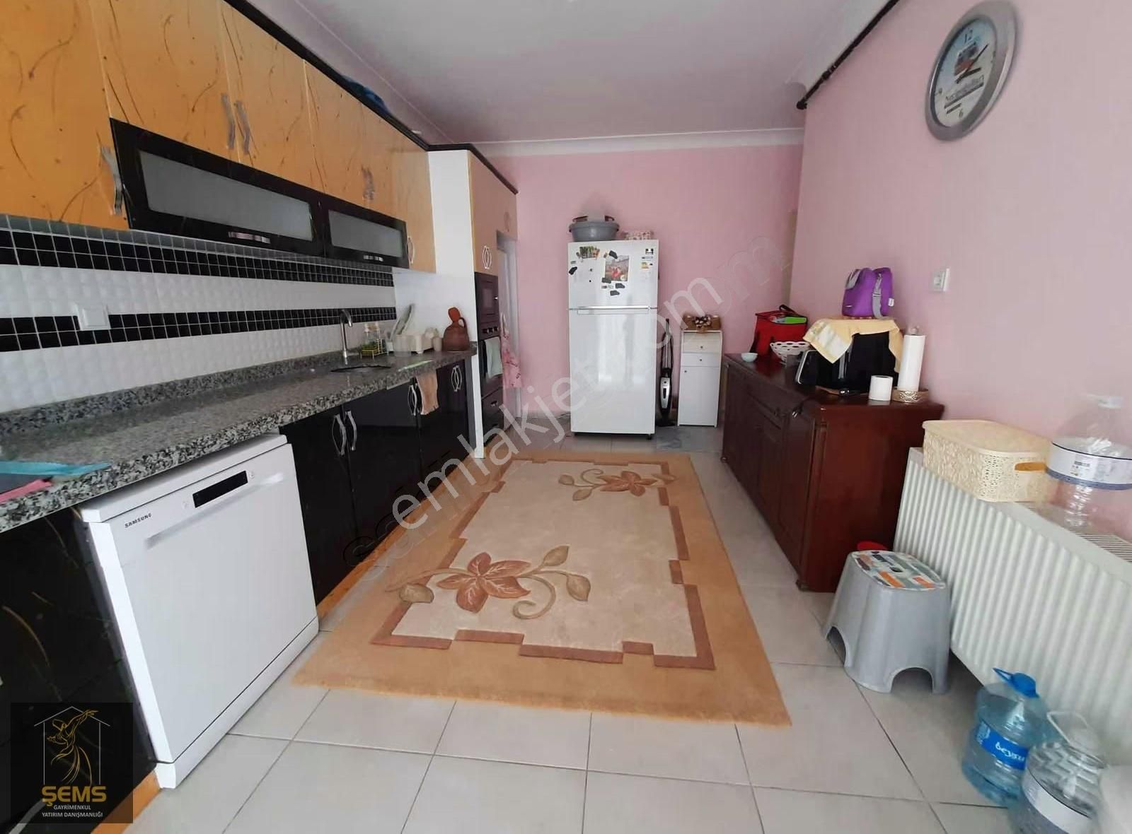 Şems'ten Karaaslanda Kiralık Site İçi 3+1 Daire