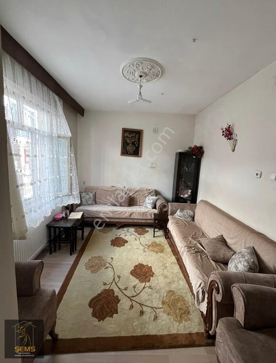 Eminevim Fuzuleve Uygun Arakat Merkezi Lokasyonlu 4+1 Daire - Görsel 5