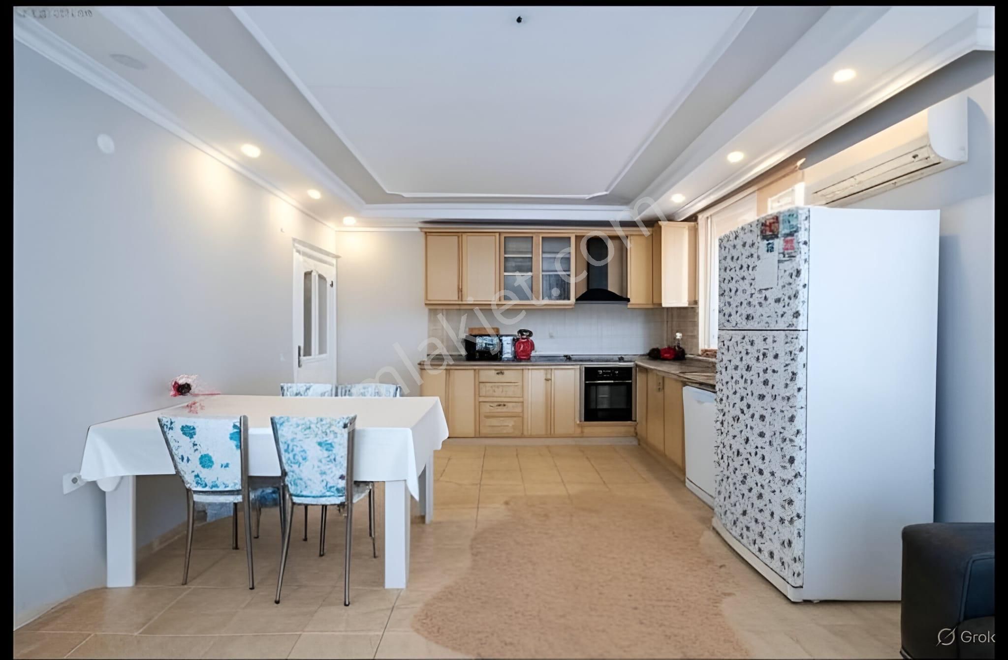 Alanya Tosmur Eşyalı • Geniş 2+1 • Deniz Yakını