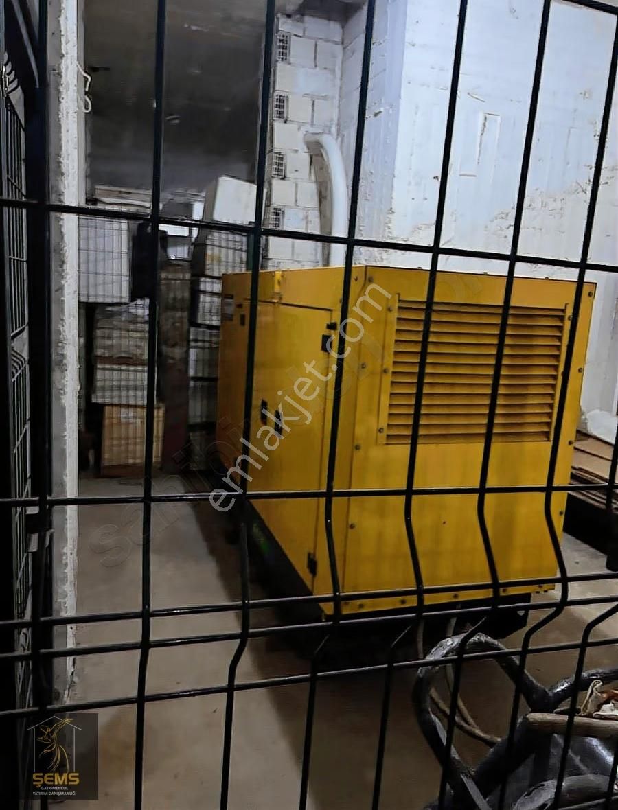 Eminevime Uygun Jandarma Karşısı Kapalı Otoparklı Fetih Cad Üze - Görsel 15