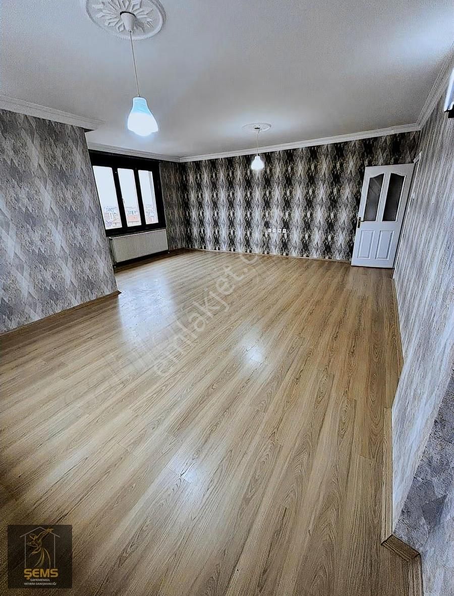 Eminevime Uygun Jandarma Karşısı Kapalı Otoparklı Fetih Cad Üze - Görsel 16